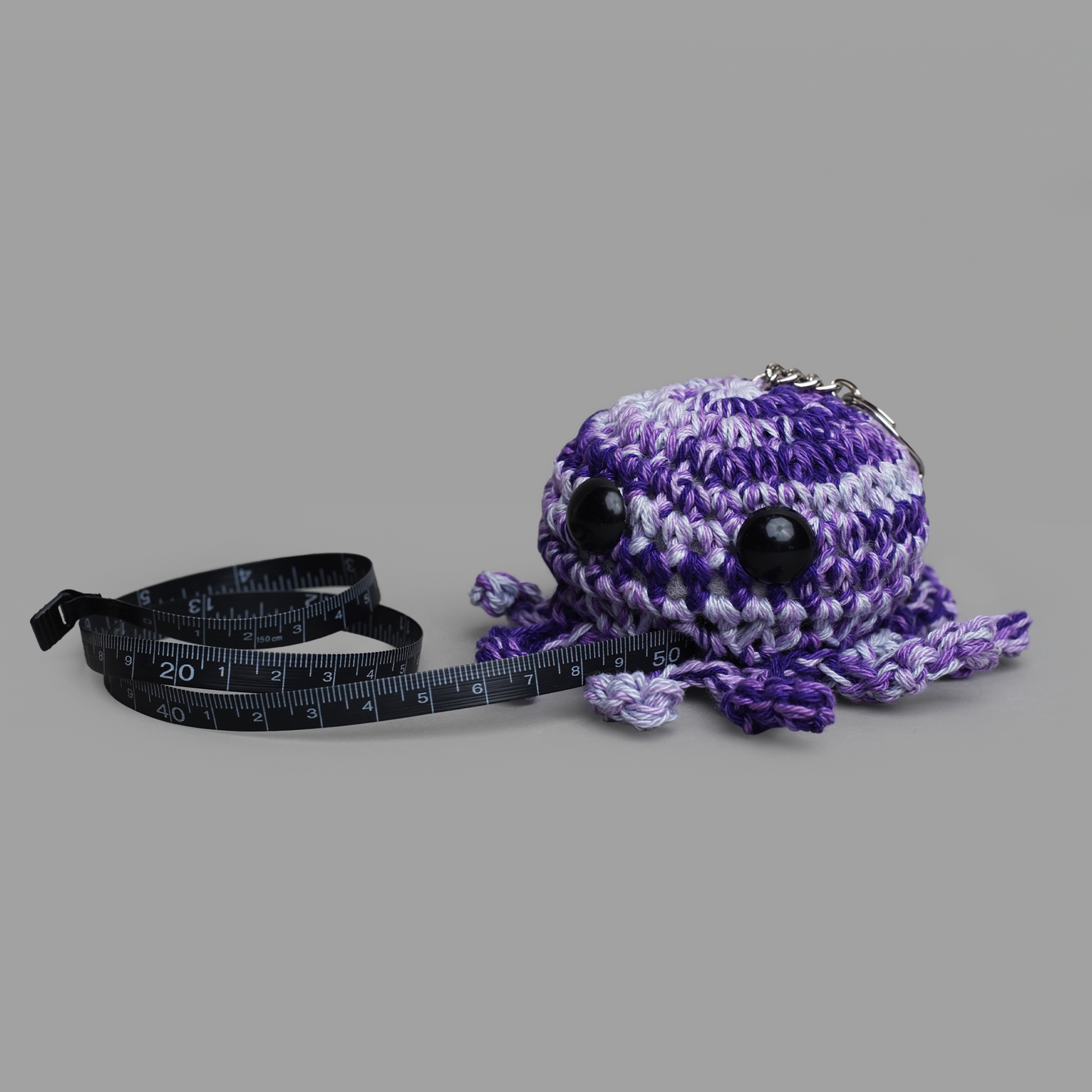 Eenie & Meenie: Measuring tape
