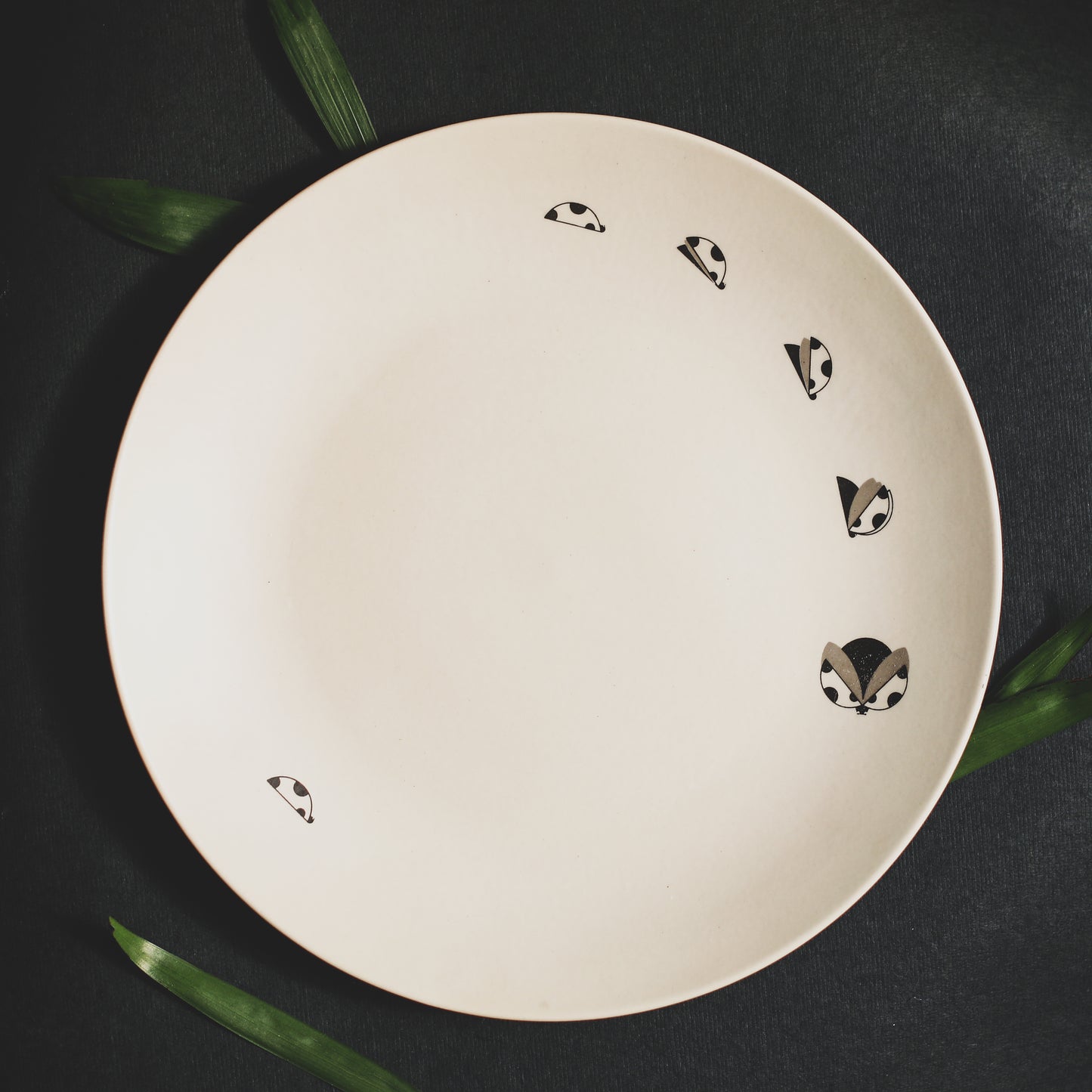 Bug Me- Dinner Plate