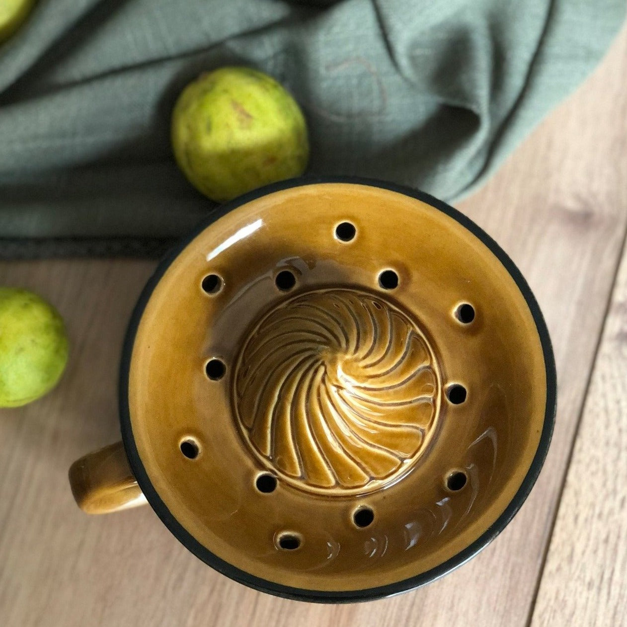 Handmade ceramic juicer, made in India