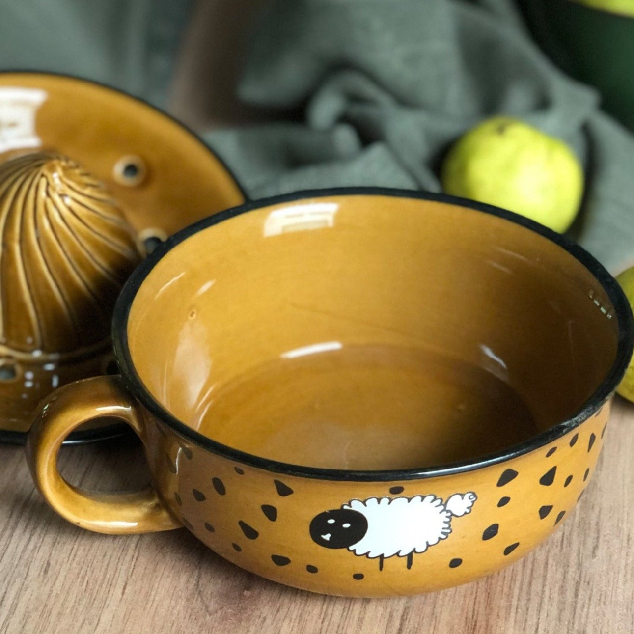 Handmade ceramic juicer, made in India